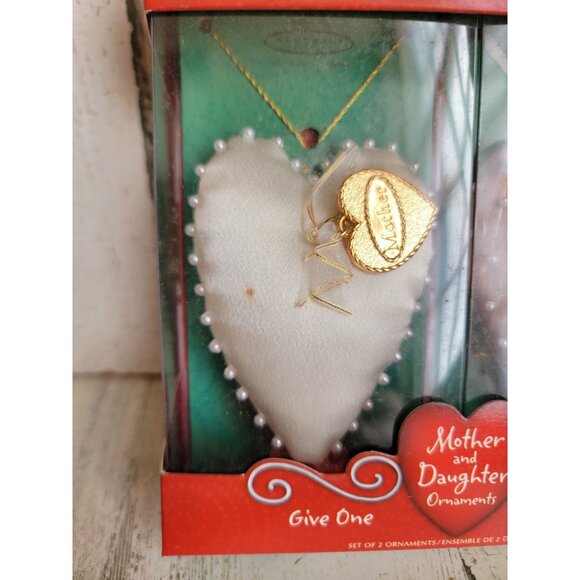 Hallmark mother-daughter give one keep one heart ornament Xmas vintage - Picture 2 of 6